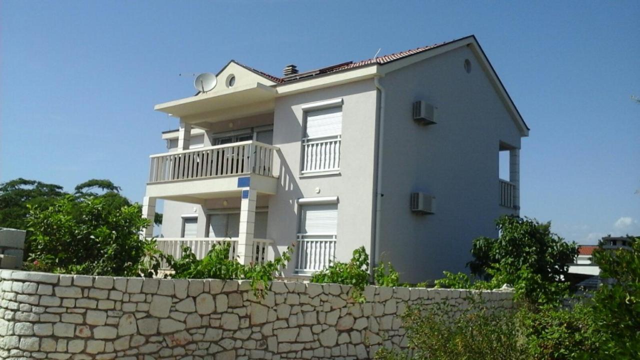 Villa Adria Сресер Экстерьер фото